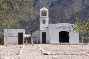 Geoformas de arenisca talladas por la erosión — El Chiflón, La Rioja.